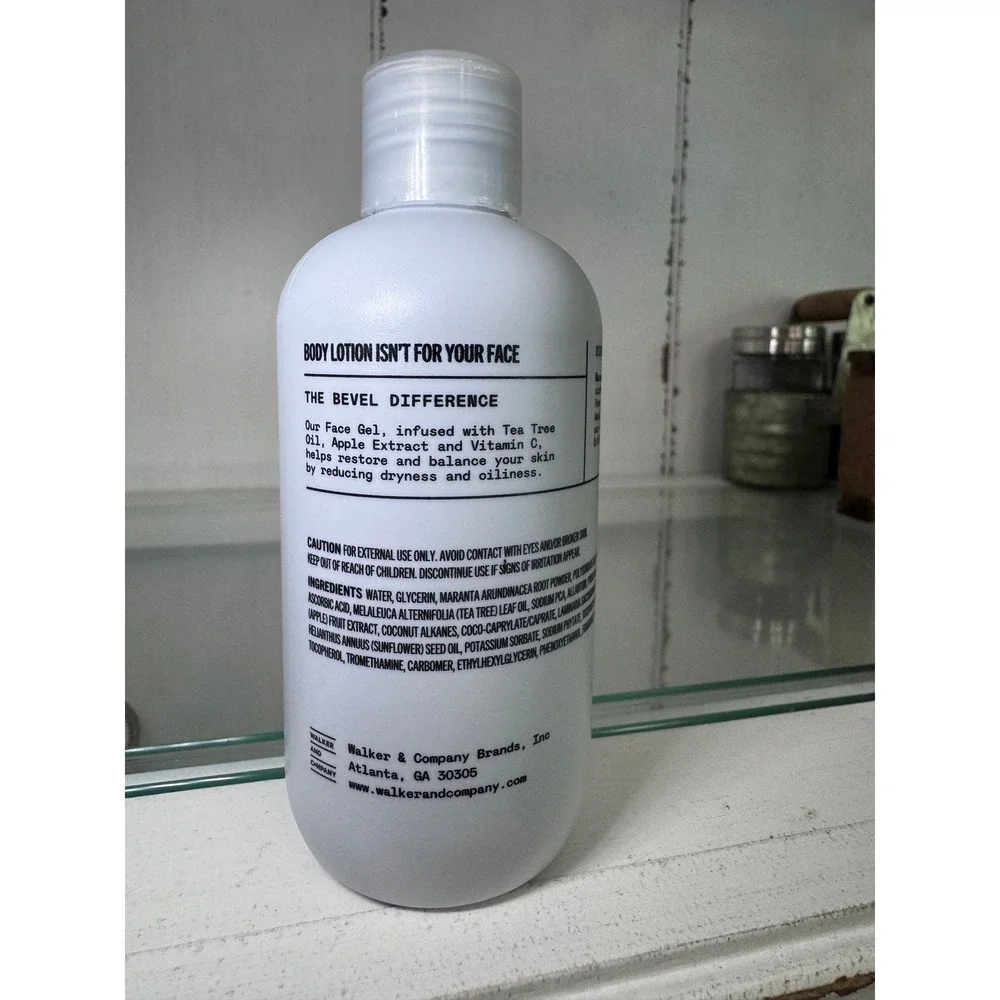 Bevel Face Gel Hydrating Moisturizer with Vitamin C and Tea Tree Oil 4oz 120ml